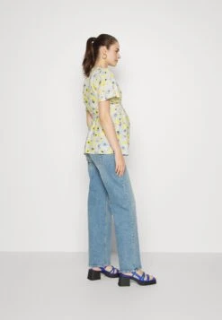 Blouse - White/Light Blue -Anna Field 0005fb4dca8848c7a96b84c3a6d254b6 scaled