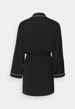 Anna Field Amanda Satin Dressing Gown - Badjas - Black -Anna Field 02d6ba585165492c8f07ab44f0a3d177 scaled