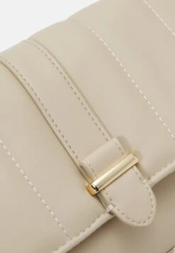 Anna Field Handtas - Beige 9 Anna Field Handtas - Beige -Anna Field 04e790e065a7460fadd62663870e59bd scaled