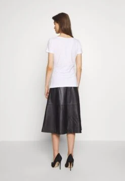 Anna Field 3 Pack - T-Shirt Basic - White/Camel/Black 10 Anna Field 3 Pack - T-Shirt Basic - White/Camel/Black -Anna Field 1792f13991eb4f09b42e6aa5471dd78e scaled