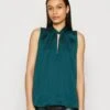 Anna Field Top - Green
