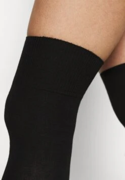 Anna Field 2 Pack - Overknee Kousen- Black -Anna Field 1c62cbb4a06141ddb6ae4a6e45fe0394 scaled