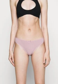 Anna Field 5 Pack - Slip - Black/White/Pink 12 Anna Field 5 Pack - Slip - Black/White/Pink -Anna Field 2235c17a12484eee8c43599c5de69e75 scaled