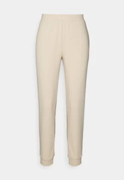 Anna Field Pyjama - Off-White 15 Anna Field Pyjama - Off-White -Anna Field 2b89f7f644bb4850aacfff18c0525028 scaled
