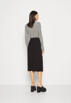 Anna Field Wikkelrok - Black 8 Anna Field Wikkelrok - Black -Anna Field 2edd5f0d312f4ad9afb9580bf5fb1116 scaled