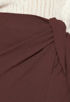 Curvy Textured Sarong Midi Skirt - Wikkelrok - Brown -Anna Field 4caf1dfae87d40bf9082299a25a91686 scaled