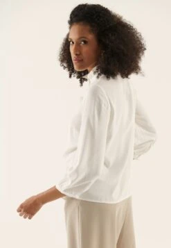 Anna Field Overhemdblouse - Off White 8 Anna Field Overhemdblouse - Off White -Anna Field 5009af9d8b784a08854c6a245e224b09 scaled