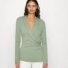 Anna Field Longsleeve - Light Green