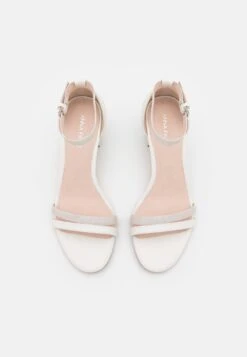 Anna Field Leather - Sandalen - White 11 Anna Field Leather - Sandalen - White -Anna Field 56f2872c6ee74830a16a21d3a11add0b scaled