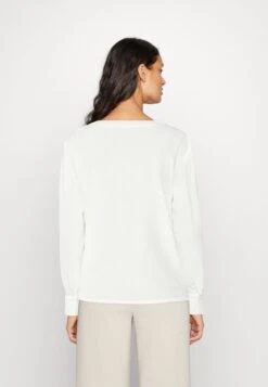 Anna Field Blouse - Off-White -Anna Field 5711ec937d20423f9d7b661976f616f3 scaled