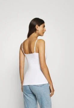 Anna Field 2 Pack - Top - White/Black -Anna Field 75f476cf5f4e4cbba8c6d13bba711e24 scaled