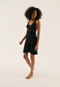 Nieuwkomers -Anna Field 878b25d4229049d0906a8cd8ff5e5e19 scaled