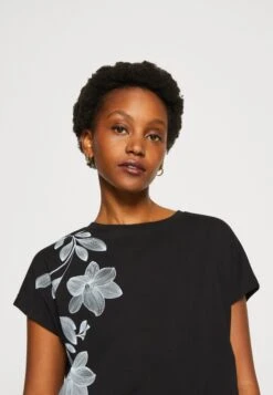 Anna Field T-Shirt Print - Black -Anna Field 951060027fa7456bb29c7171d561f573 scaled