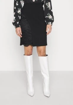 Panel Asymmetric- Minirok - Black