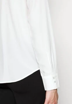 Blouse -White -Anna Field 991e3baf00334e268cf21595add1e55e scaled