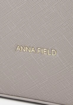 Anna Field Handtas - Grey 9 Anna Field Handtas - Grey -Anna Field 998bd72d70734dfabe1c6c52138eb3cc scaled