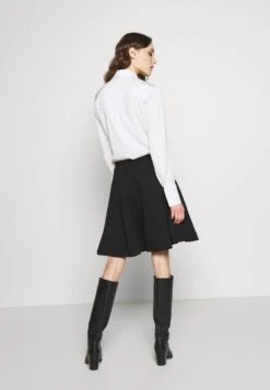 Anna Field Basic Mini A-Line Skirt - Minirok - Black 7 Anna Field Basic Mini A-Line Skirt - Minirok - Black -Anna Field a09b5811fd864db8823109524441f2c8 scaled
