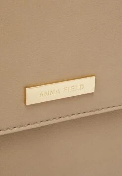 Anna Field Laptoptas - Tan -Anna Field a565054d8e2d4f83b963eb734abf3e06 scaled