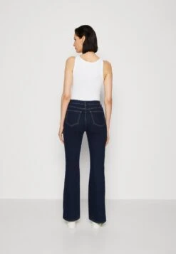 Anna Field Flared Jeans - Dark Blue 8 Anna Field Flared Jeans - Dark Blue -Anna Field c5fe20281aa042ee819b21b089fd48c0 scaled
