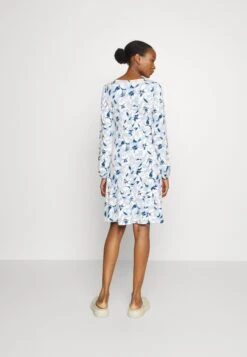 Jerseyjurk - Light Blue/Blue/White 8 Jerseyjurk - Light Blue/Blue/White -Anna Field ce91eac485ea4d2a8ef048950bc74fd5 scaled