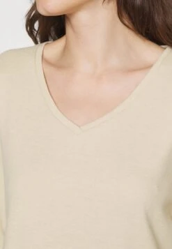 Anna Field Pyjama - Off-White 12 Anna Field Pyjama - Off-White -Anna Field d591e74afb7d4fca8b28d90c10ce3abc scaled