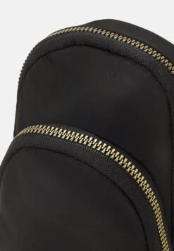 Anna Field Telefoonhoesje - Black 11 Anna Field Telefoonhoesje - Black -Anna Field d6a19029d3084a00937aa5bbd1df7630 scaled