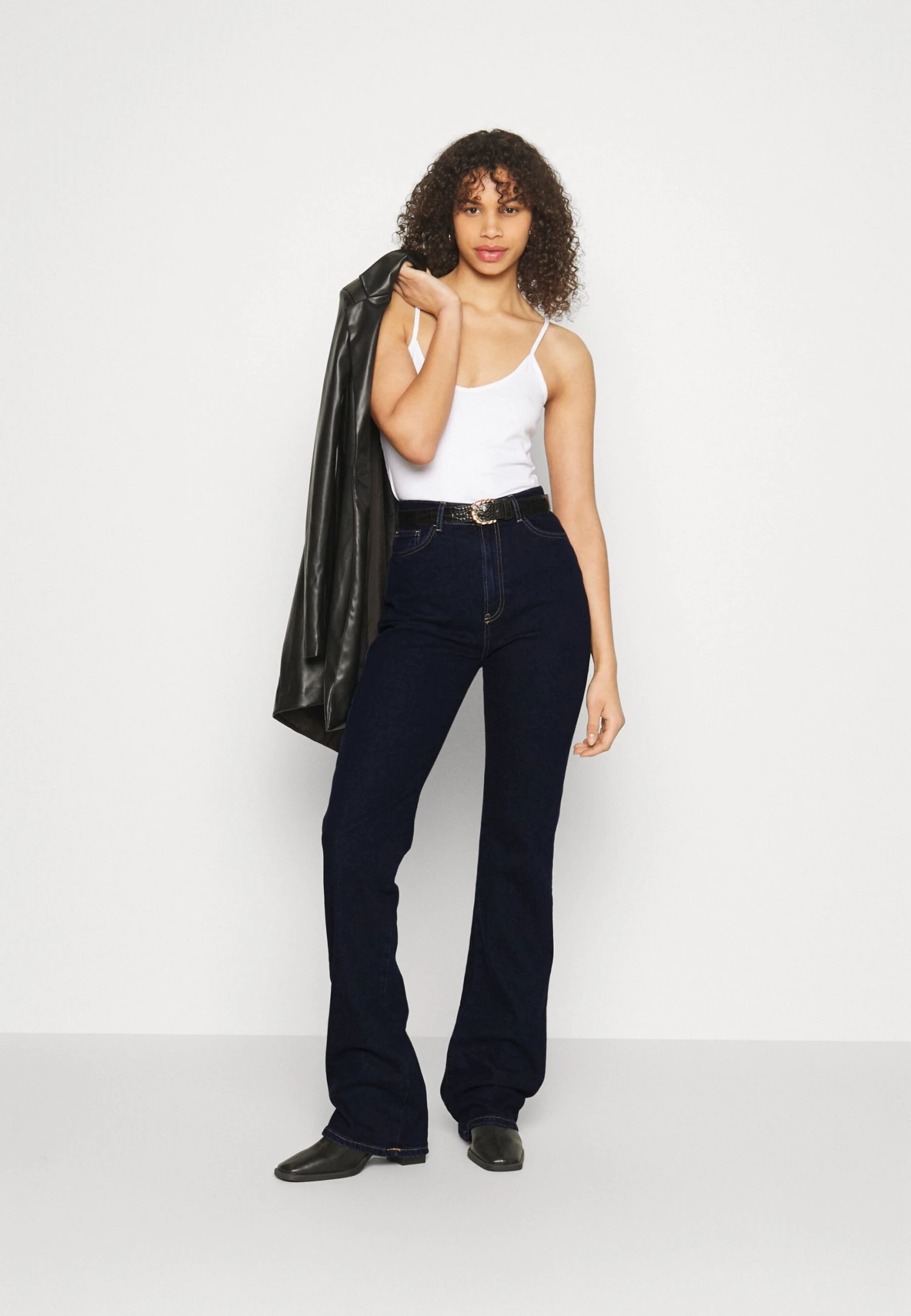 Flared Jeans - Dark Blue Denim 2 Flared Jeans - Dark Blue Denim - Afbeelding 2