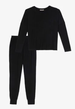 Anna Field Pyjama - Black -Anna Field f5ce86f3706343bbab4838ac4991d131 scaled
