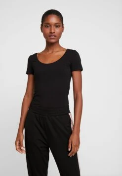 Anna Field 2 Pack- T-Shirt Basic - Black/White -Anna Field f6c057d9d49642e980ece986d9481e76 scaled